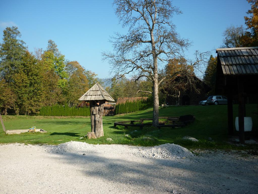 Hotel Gostisce Smuk Križe Zewnętrze zdjęcie